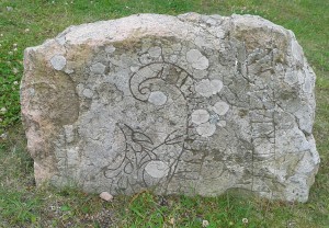 Runsten vid Strängnäs domkyrka